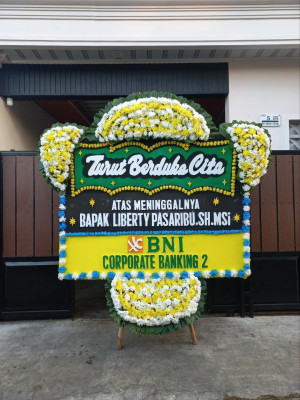 Papan Bunga Duka di Medan Selayang