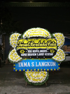 Papan Bunga Duka di Medan Selayang