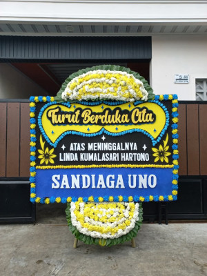 Papan Bunga Duka di Medan Selayang